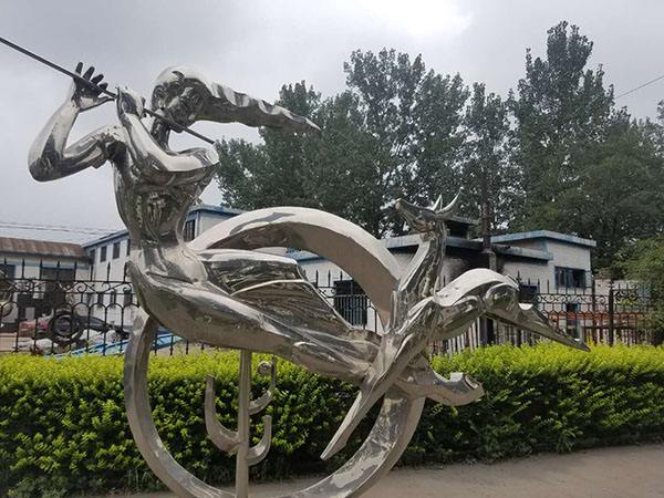 龍翔盛：旅游區中不銹鋼雕塑的價值與魅力所在